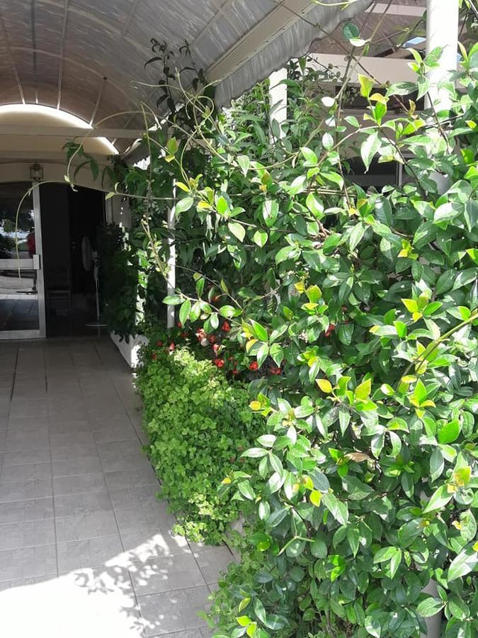 Hotel Florakis Livanátai Esterno foto